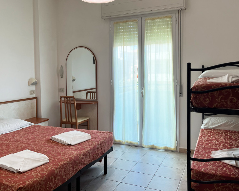 media.Slide_Camere_1HotelAbacus_Cesenatico