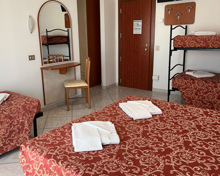 media.Slide_Camere_4HotelAbacus_Cesenatico