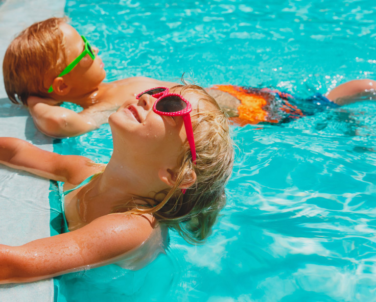 media.Slide_Piscina_8HotelAbacus_Cesenatico