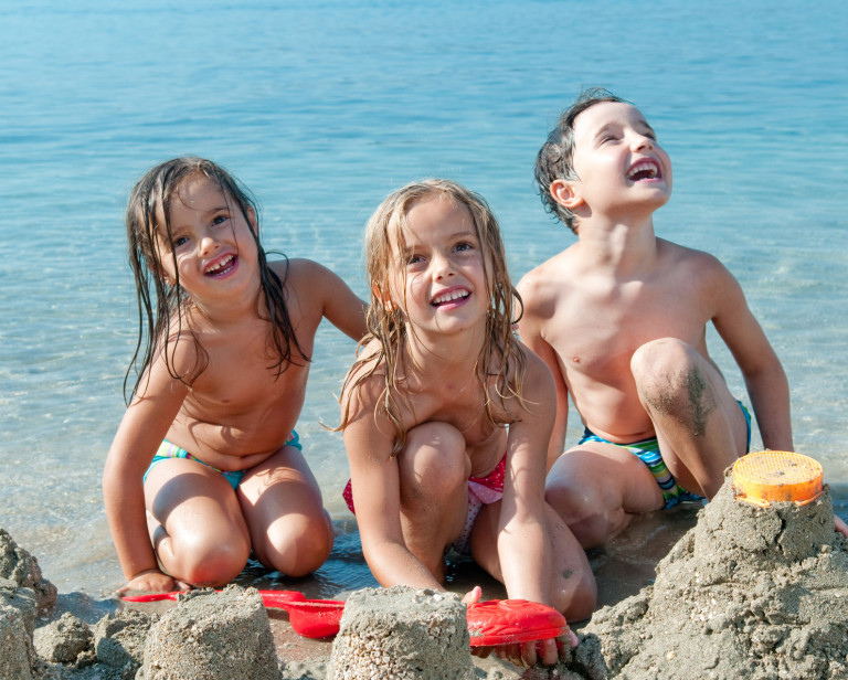 media.Slide_Spiaggia_2HotelAbacus_Cesenatico