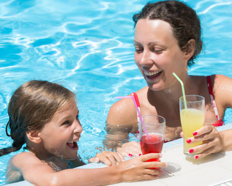 media.Slide_Piscina_11HotelAbacus_Cesenatico