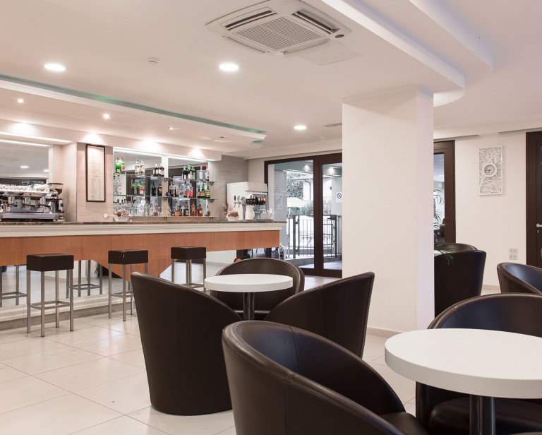 media.Slide_Bar_3HotelAbacus_Cesenatico