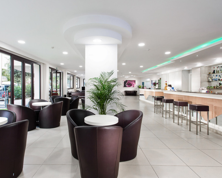 media.Slide_Bar_1HotelAbacus_Cesenatico