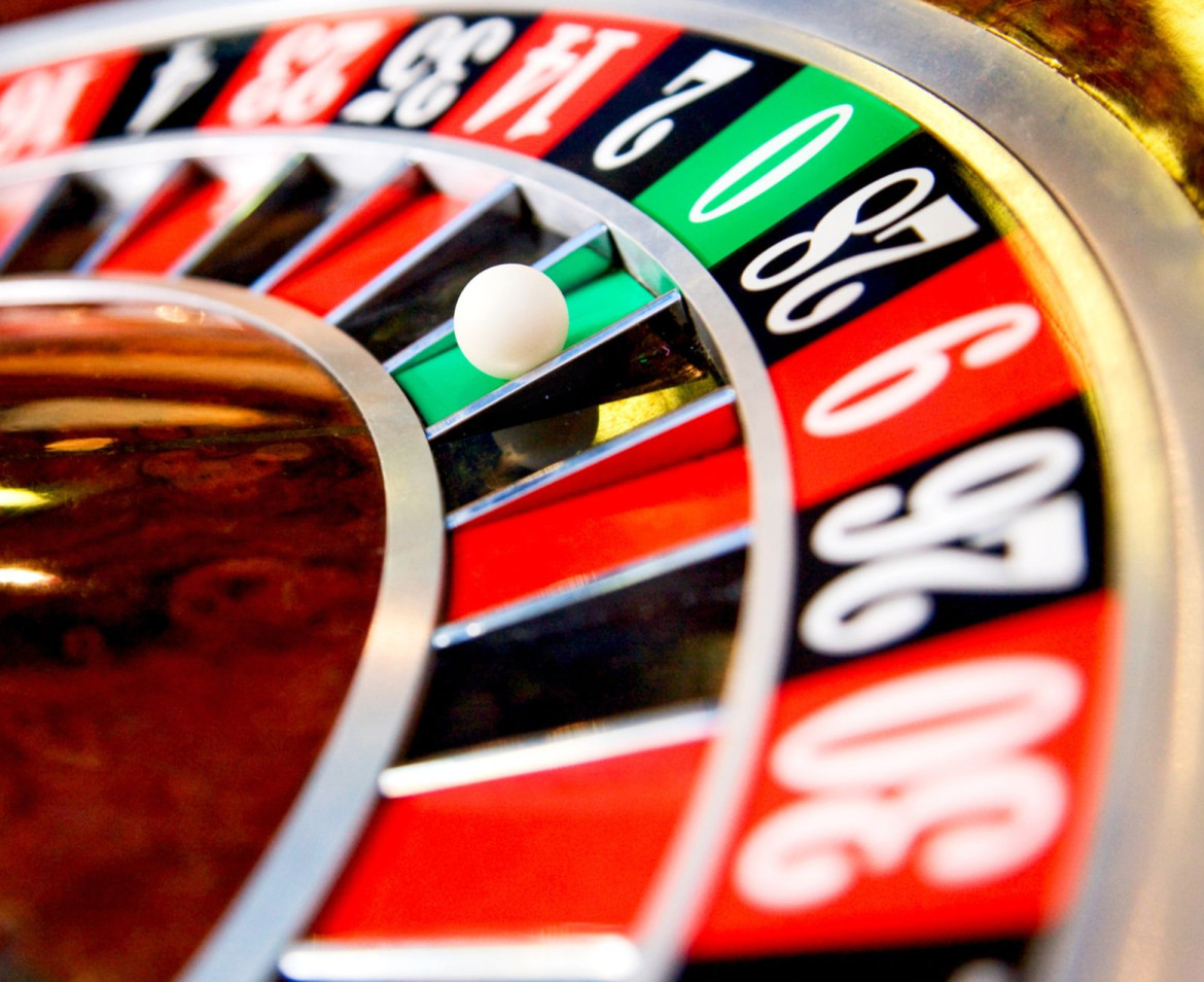 media.roulette_slide