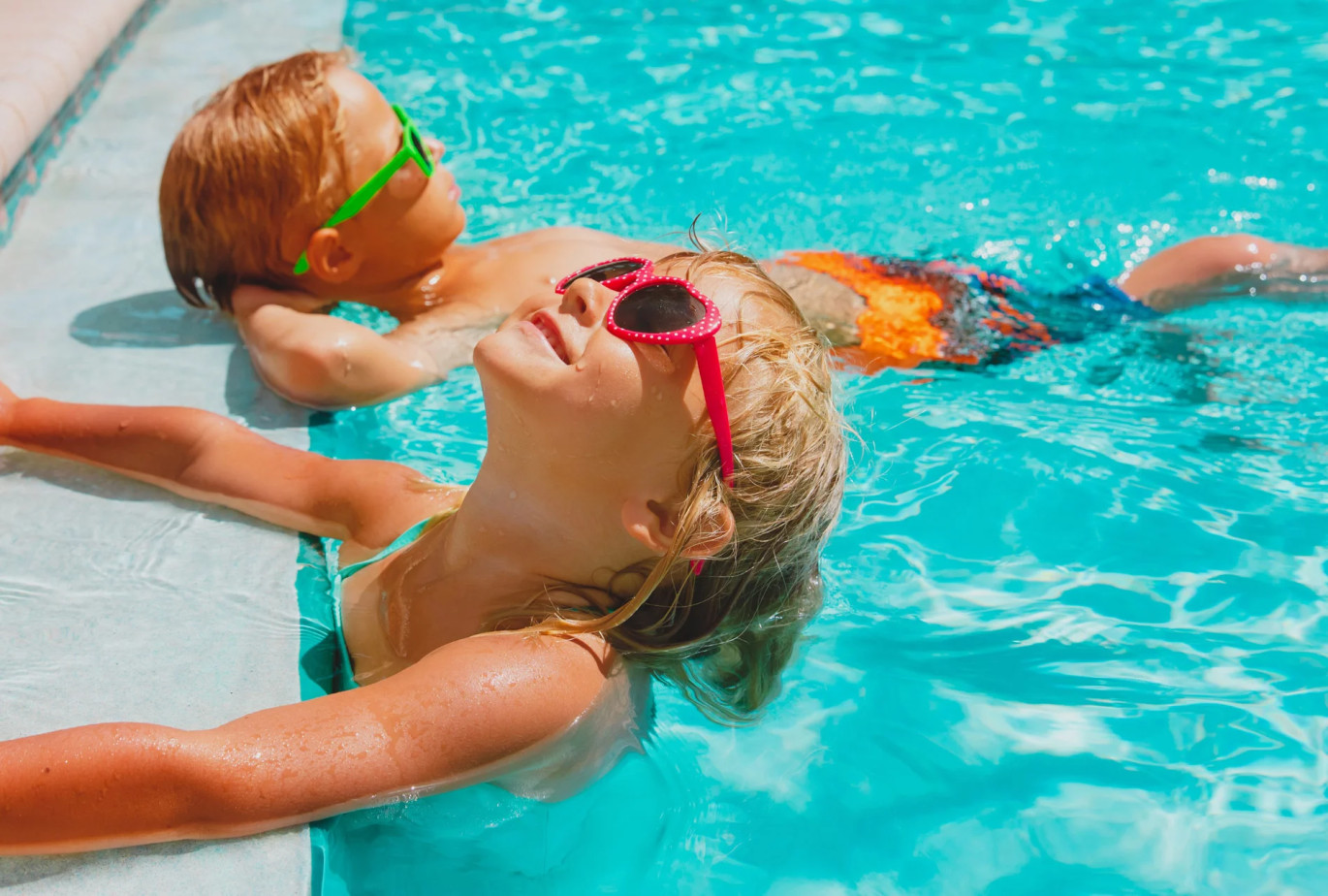 media.Slide_Piscina_8HotelAbacus_Cesenatico